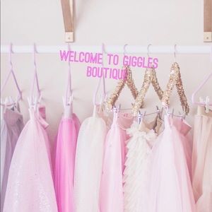 🌸🎉🦄🎀🌸👛🐰🎉💕🎀welcome to giggles boutique